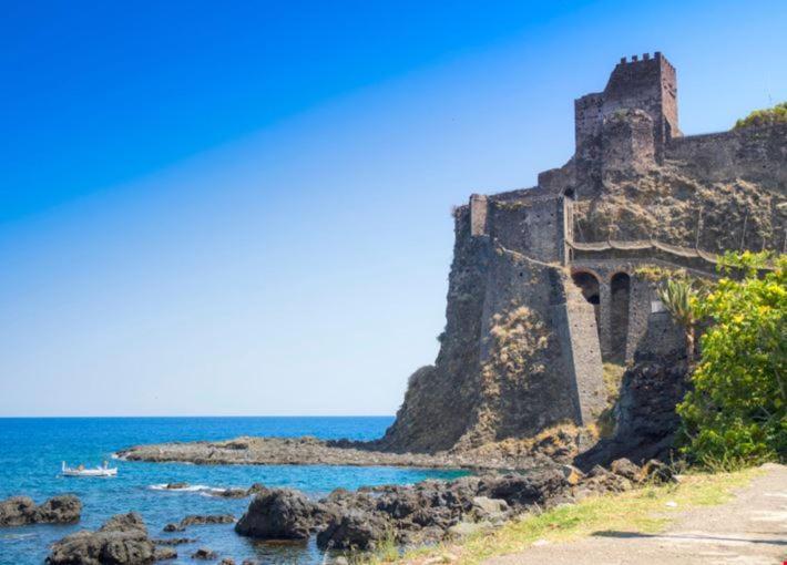 La Petite Maison アーチ・カステッロ エクステリア 写真